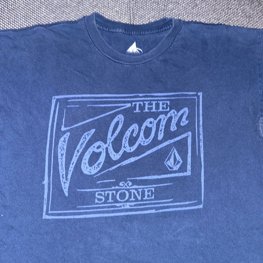 Vintage Y2K Volcom Surf Skate Shop Navy Blue Sun Faded T Shirt Mens Medium M